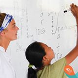 Volunteering is a work of heart 💛💛💛💛 @emjpeek #OutOfComfortZone #moretolife #good #teacher #vpbali #volunteer #volunteering #volunteerwork #volunteerabroad #gapyear # teachingabroad #teachingenglish #helpothers #socialgood #educationforall #ngo #charity #kids #children  #giveback #bethechange #inspire #payitforward #makeadifference #bali #indonesia #traveldeeper #photooftheday